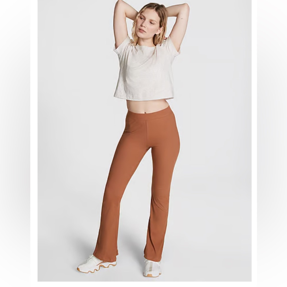 PINK Flare leggings